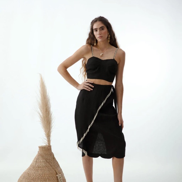 Carolina Benoit black top with beautiful pearl details. Size S - Picture 13 of 15